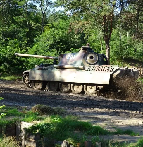 Bratysława JAZDA CZOŁGIEM Bratysława JAZDA CZOŁGIEM